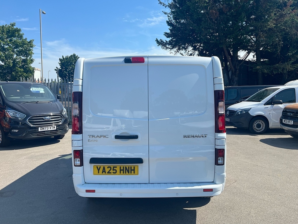 Renault Trafic 2.0 Dci Blue Sl30 Extra Panel Van White #4