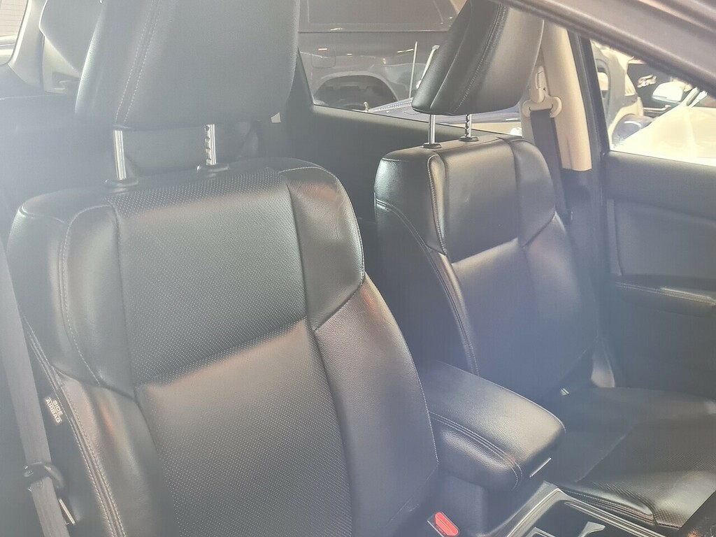 Honda Cr-V Automatic White #14