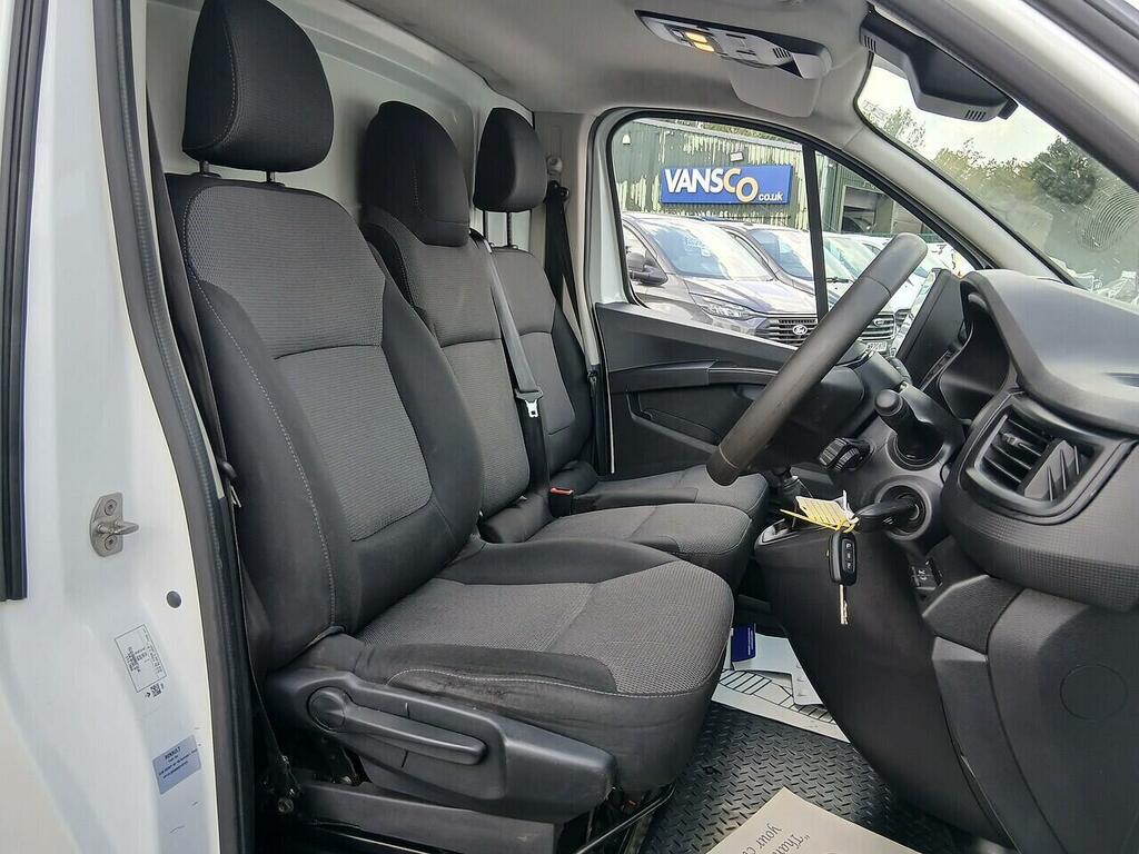 Renault Trafic Ll30 Blue Dci 130 Business Van White #14