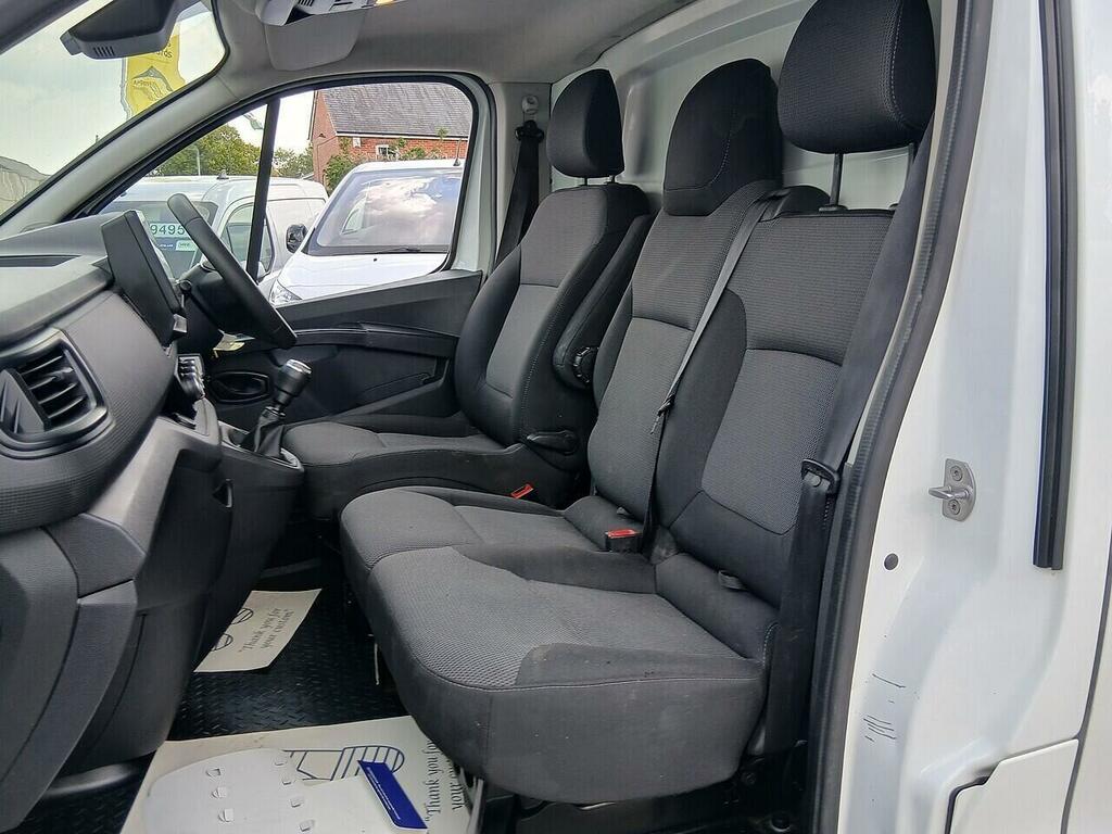 Renault Trafic Ll30 Blue Dci 130 Business Van White #7