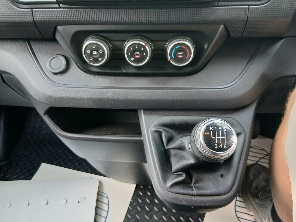Renault Trafic Ll30 Blue Dci 130 Business Van White #29