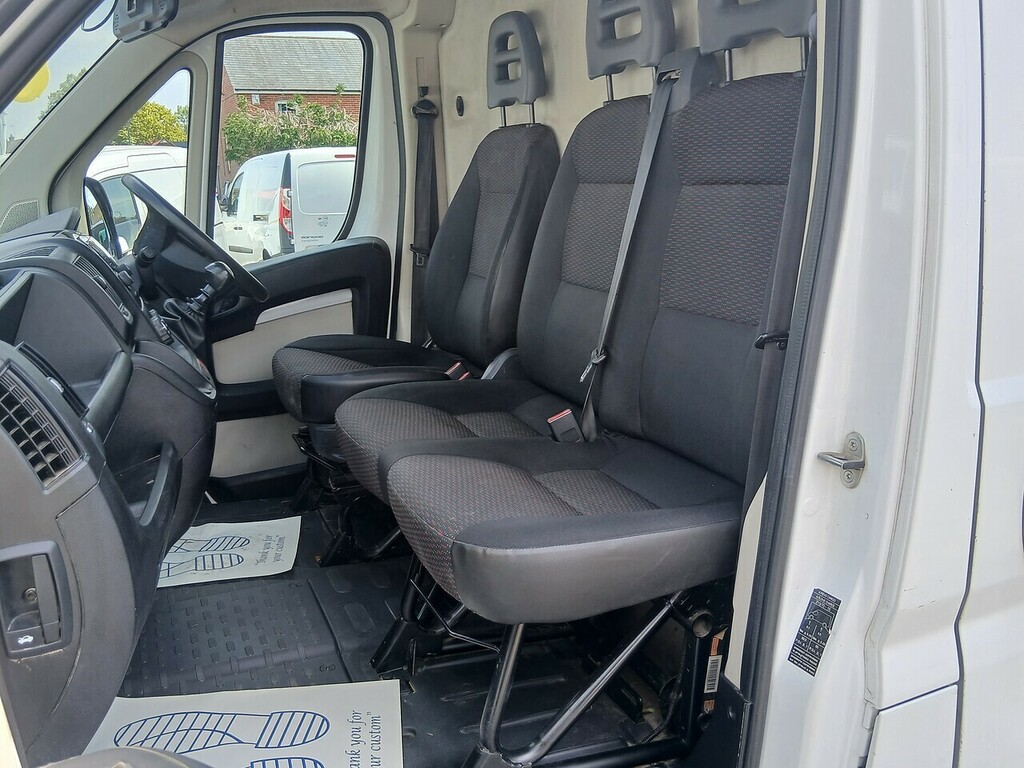 Peugeot Boxer Bluehdi 335 Panel Van 2.0 White #6