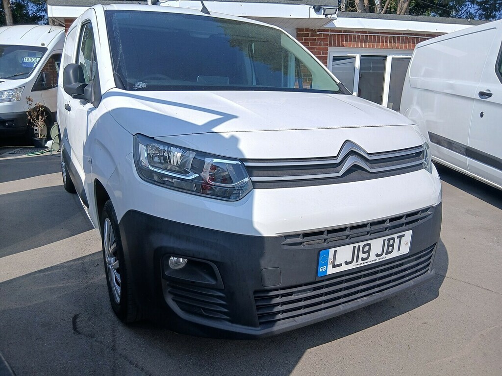 Citroen Berlingo Bluehdi 1000 Enterprise M White #2