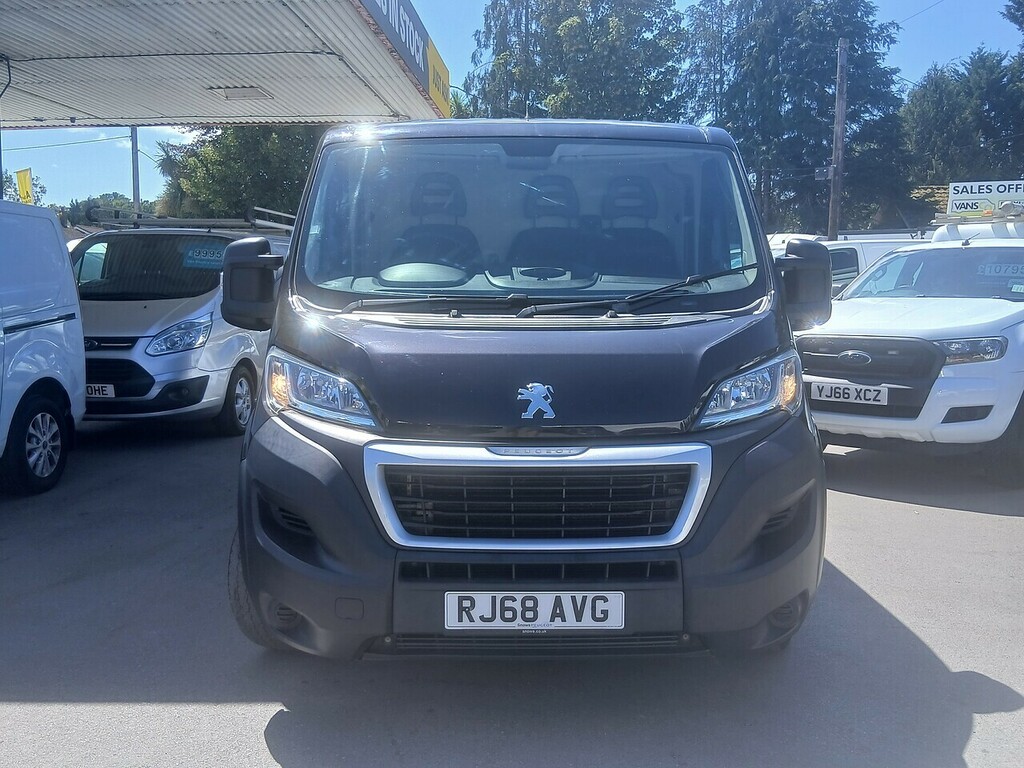 Peugeot Boxer 2.0 Bluehdi 333 Professional Panel Van RJ68AVG Grey #2