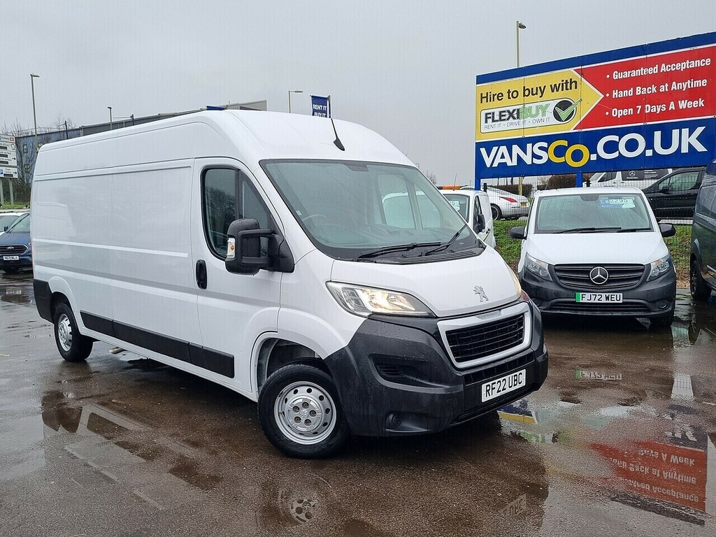 Peugeot Boxer 2.2 Bluehdi 335 Professional Panel Van White