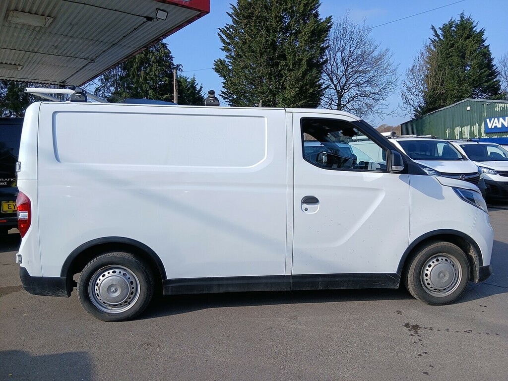 Maxus eDeliver 3 Automatic Orange #12
