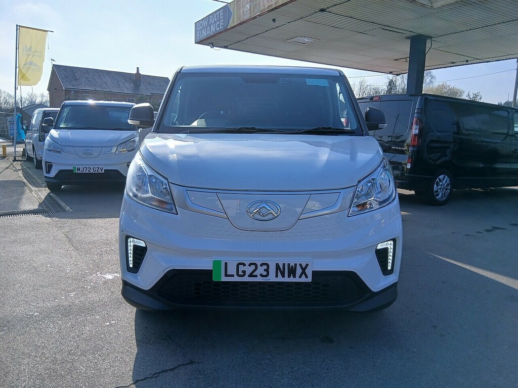 Maxus eDeliver 3 50.23Kwh Panel Van Fwd L1 122 P White #2