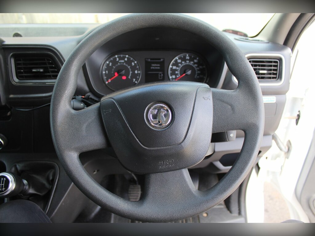 Vauxhall Movano Fwd 2.3 Biturbo 135 White #26