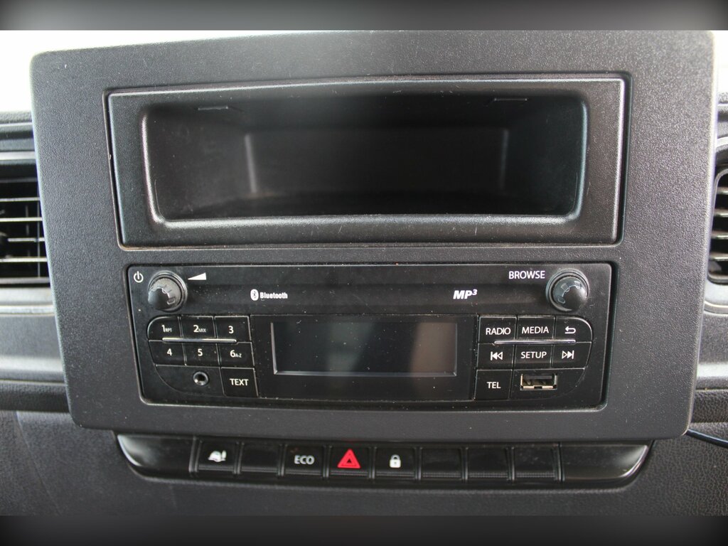 Vauxhall Movano Fwd 2.3 Biturbo 135 White #29