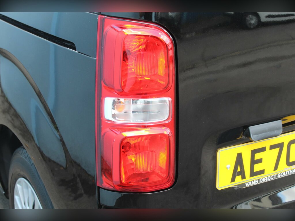 Toyota PROACE Proace 1.5 L1 Icon 120 Bhp White #16