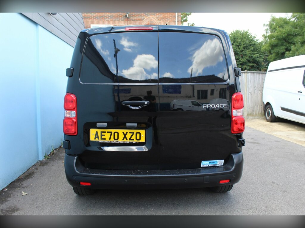 Toyota PROACE Proace 1.5 L1 Icon 120 Bhp White #14