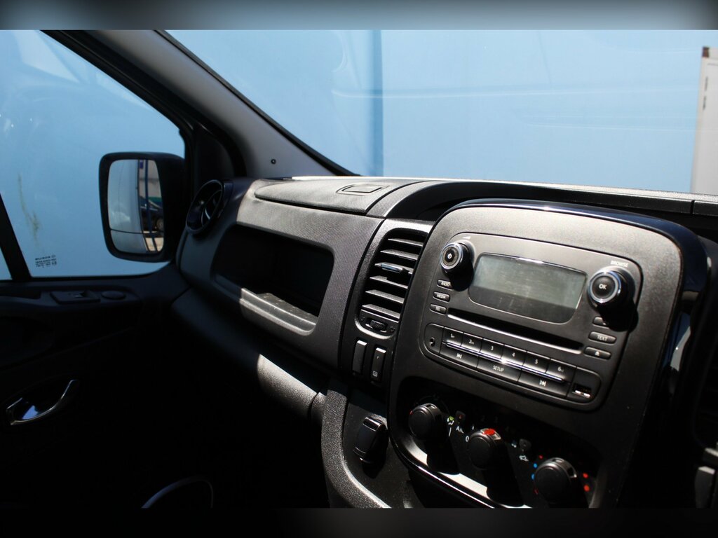 Vauxhall Vivaro 1.5 Turbo D 2900 Sportive L2 H1 Euro 6 Ss White #29
