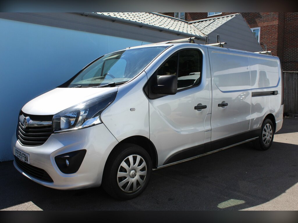 Vauxhall Vivaro 1.6 Cdti 2900 Sportive Panel Van Silver #4