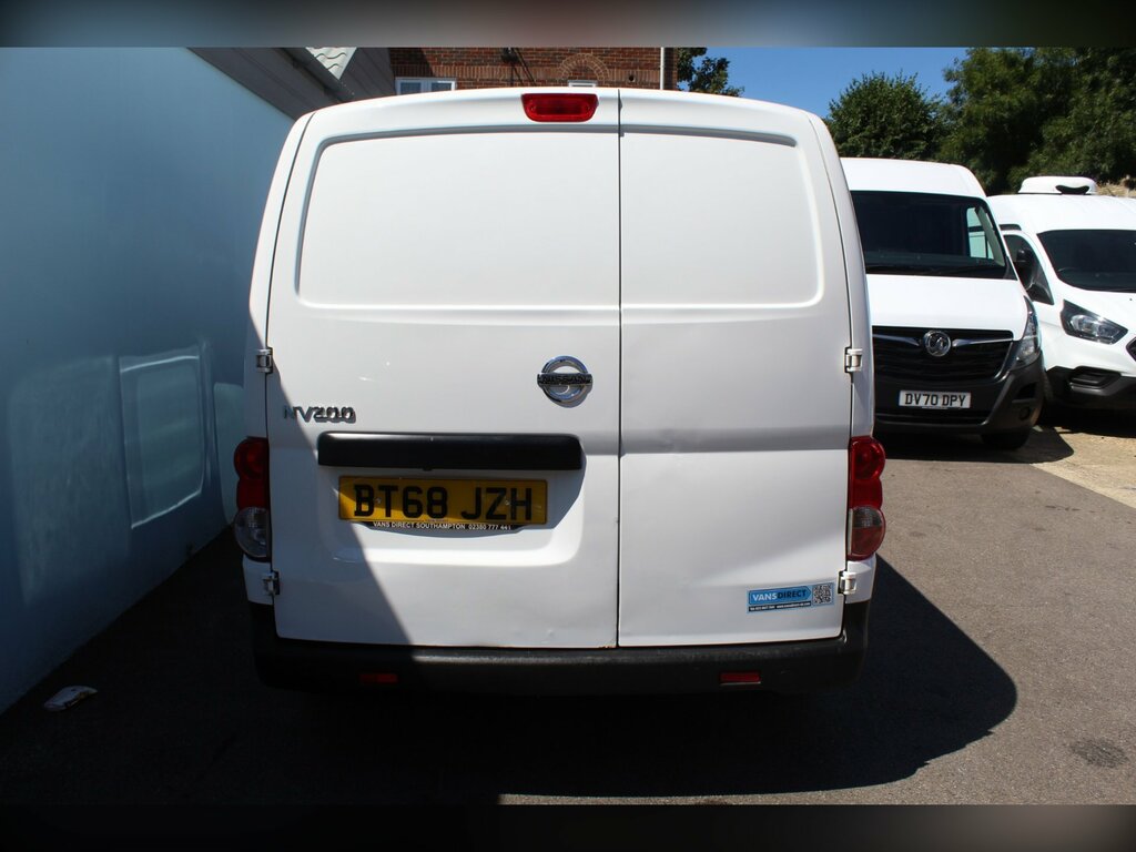 Nissan NV200 1.5L 1.5 Dci Tekna Panel Van 6Dr Swb Red #17