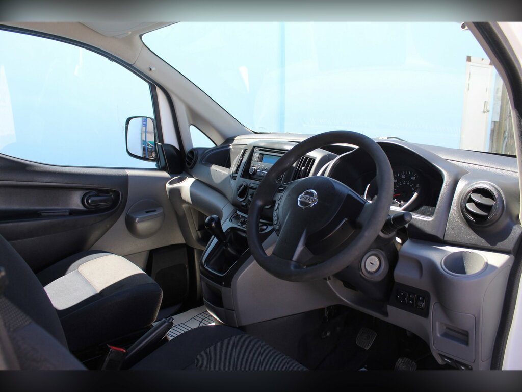 Nissan NV200 1.5L 1.5 Dci Tekna Panel Van 6Dr Swb Red #19
