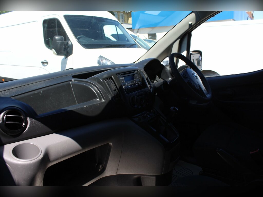 Nissan NV200 1.5L 1.5 Dci Tekna Panel Van 6Dr Swb Red #27