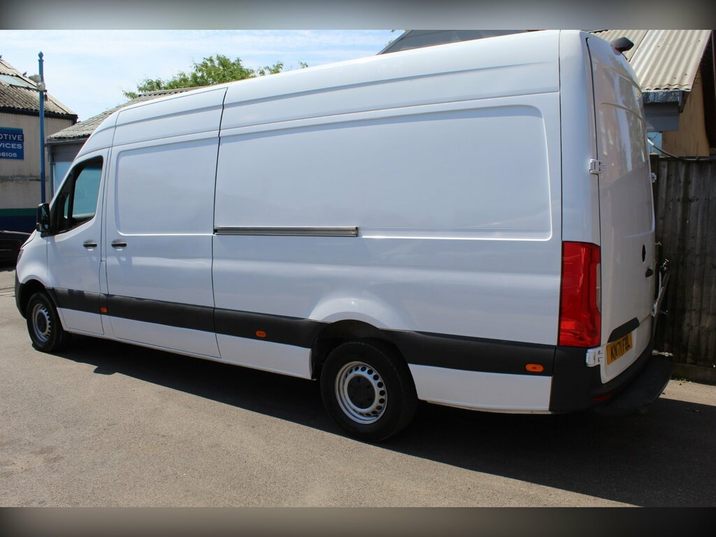 Mercedes-Benz Sprinter 2.0 315 Cdi Progressive Panel Van Manua White #4