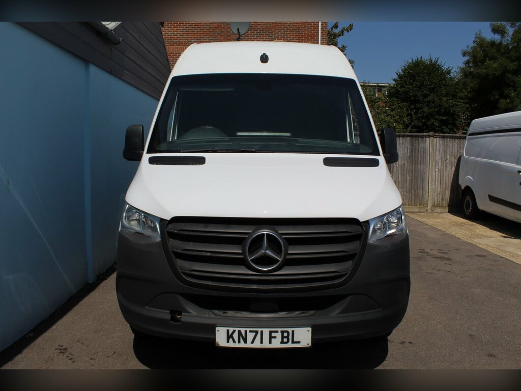 Mercedes-Benz Sprinter 2.0 315 Cdi Progressive Panel Van Manua White #3