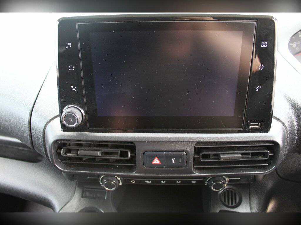 Peugeot Partner Mpv White #20