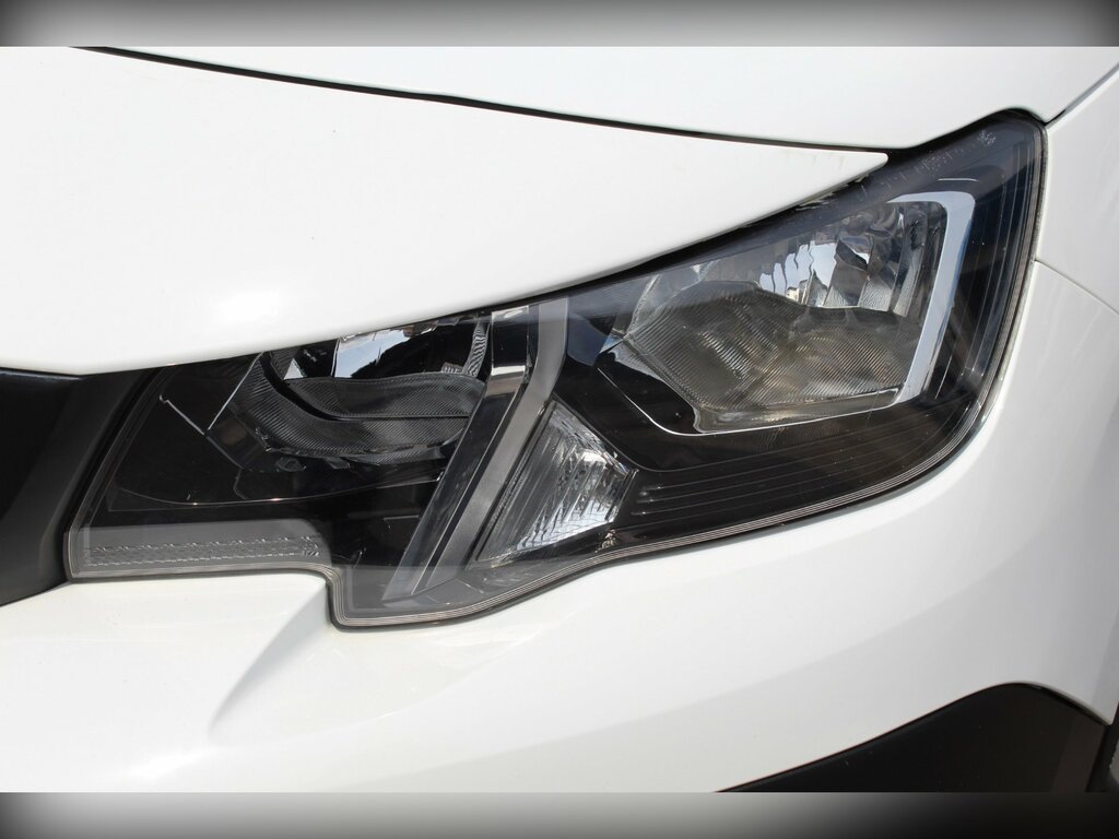 Peugeot Partner Mpv White #7