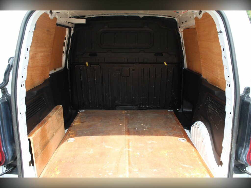 Peugeot Partner Mpv White #27