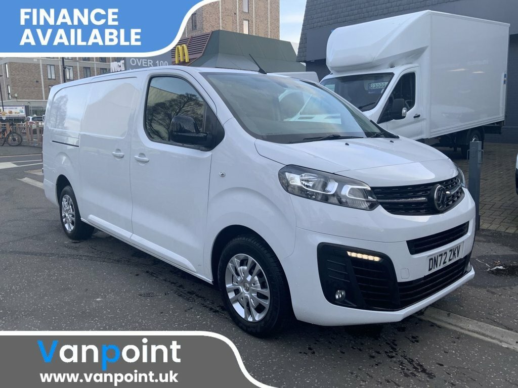 Vauxhall Vivaro 1.5L Sportive 6Dr White