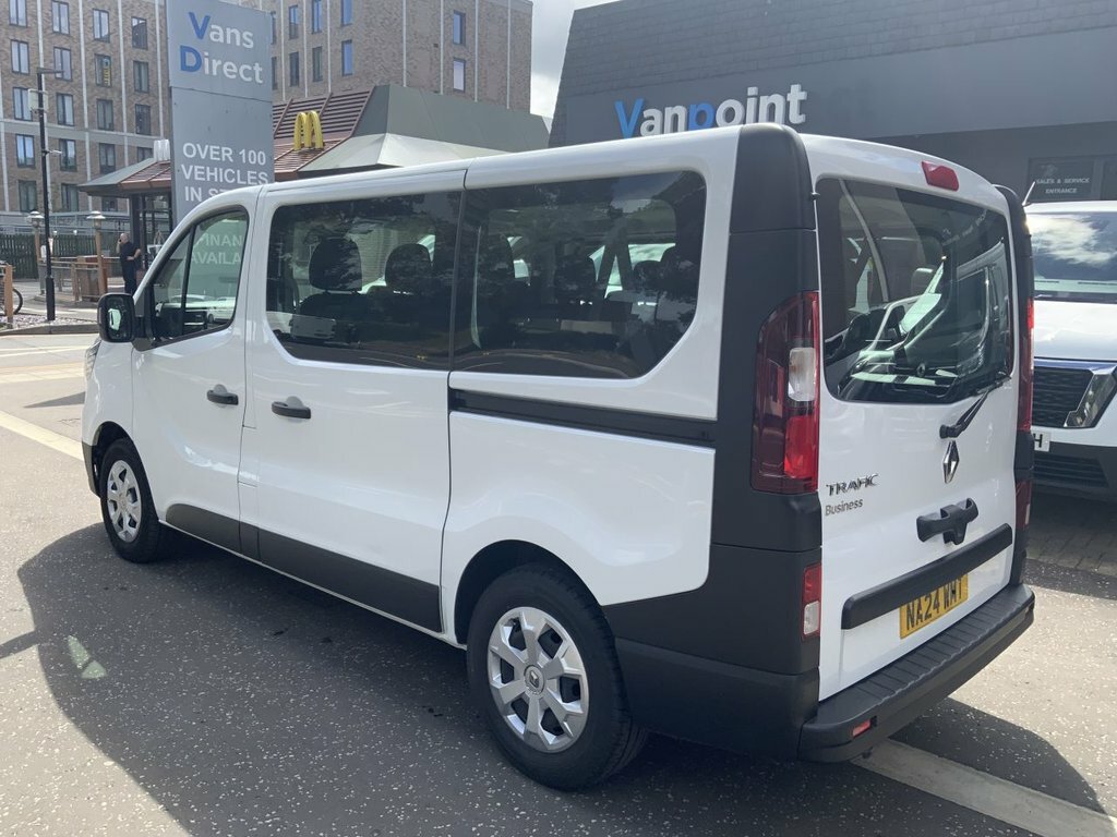 Renault Trafic 2L Business NA24WMT White #6