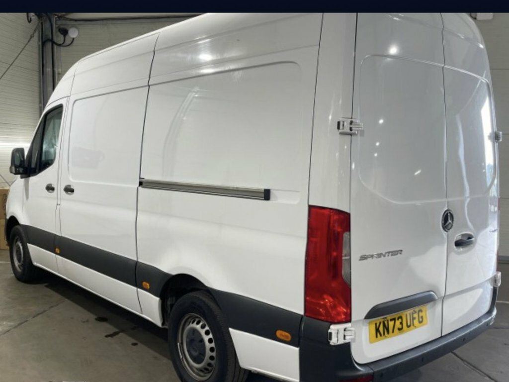 Mercedes-Benz Sprinter 2L Progressive White #2