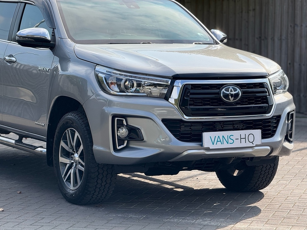 Toyota HILUX Pickup MX19NPG Silver #3