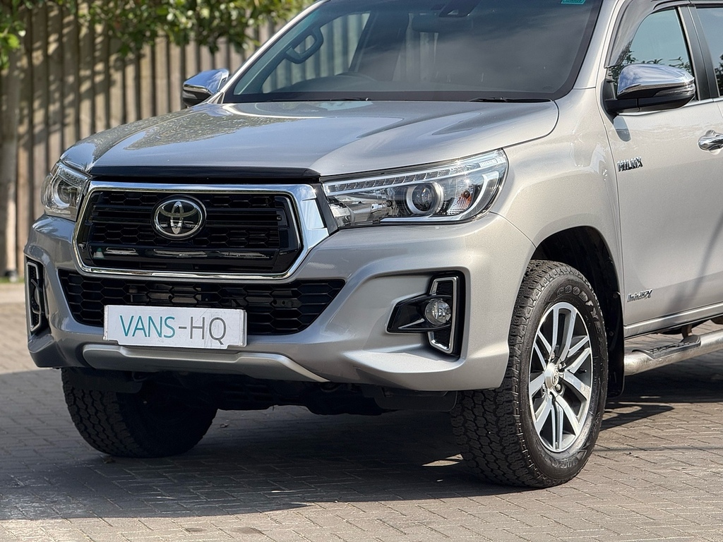 Toyota HILUX Pickup MX19NPG Silver #6