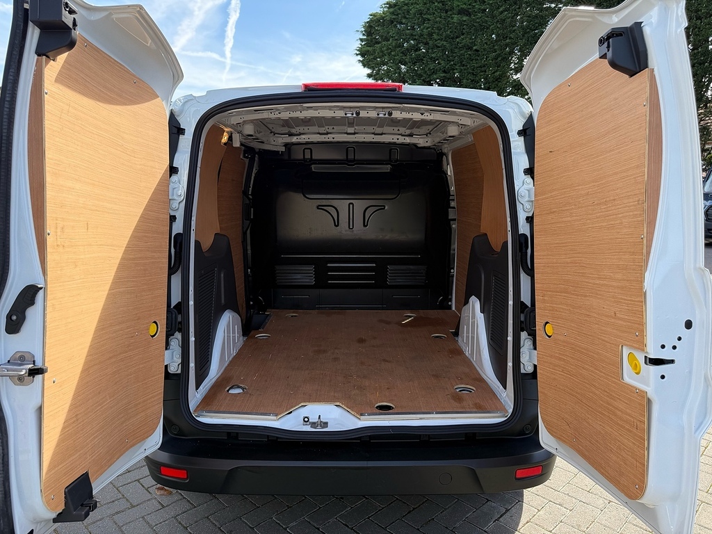 Ford Transit Connect Mpv FE23XMM White #2