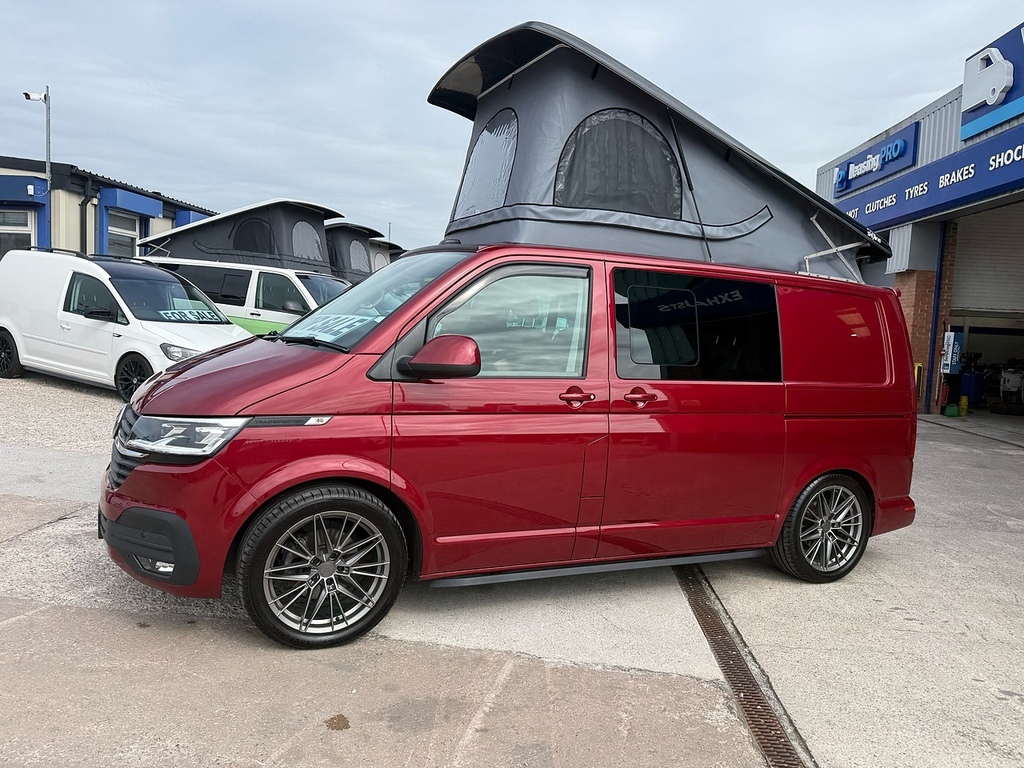 Volkswagen Transporter Tdi T30 Highline FY72UEN Red #2