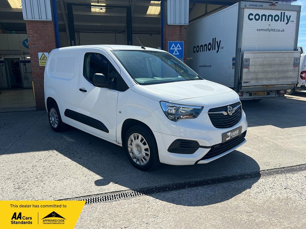 Vauxhall Combo Turbo D 2300 Sportive White