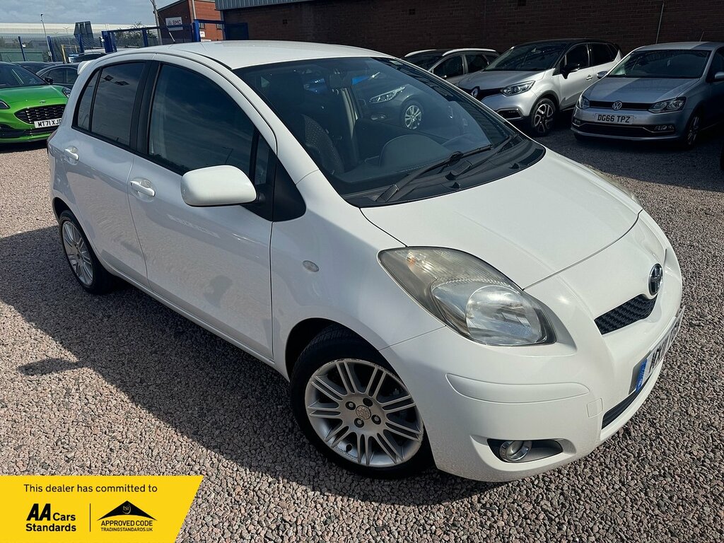 Toyota Yaris Dual Vvt-i Sr MX11TGN White #2