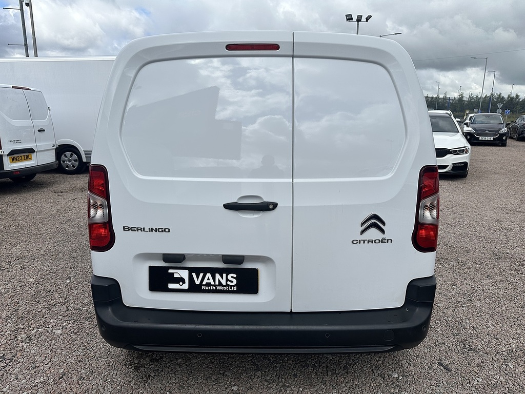 Citroen Berlingo Bluehdi 1000 Enterprise Edition M White #2