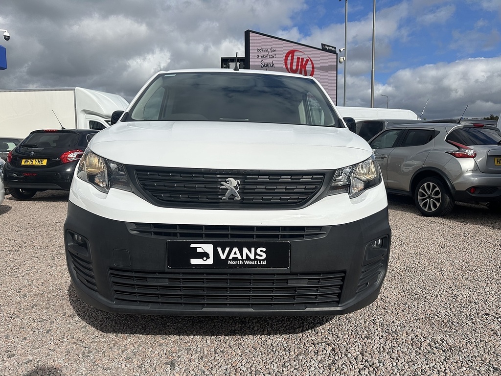 Peugeot Partner Bluehdi 1000 Professional Premium White