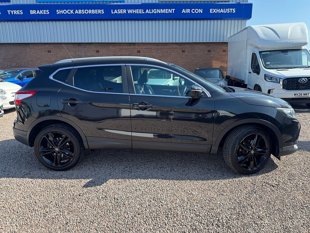 Nissan Qashqai Dci Tekna Black #3