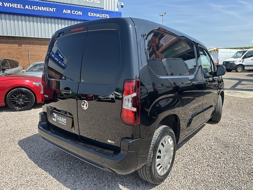 Vauxhall Combo Turbo D 2300 Pro Black #3