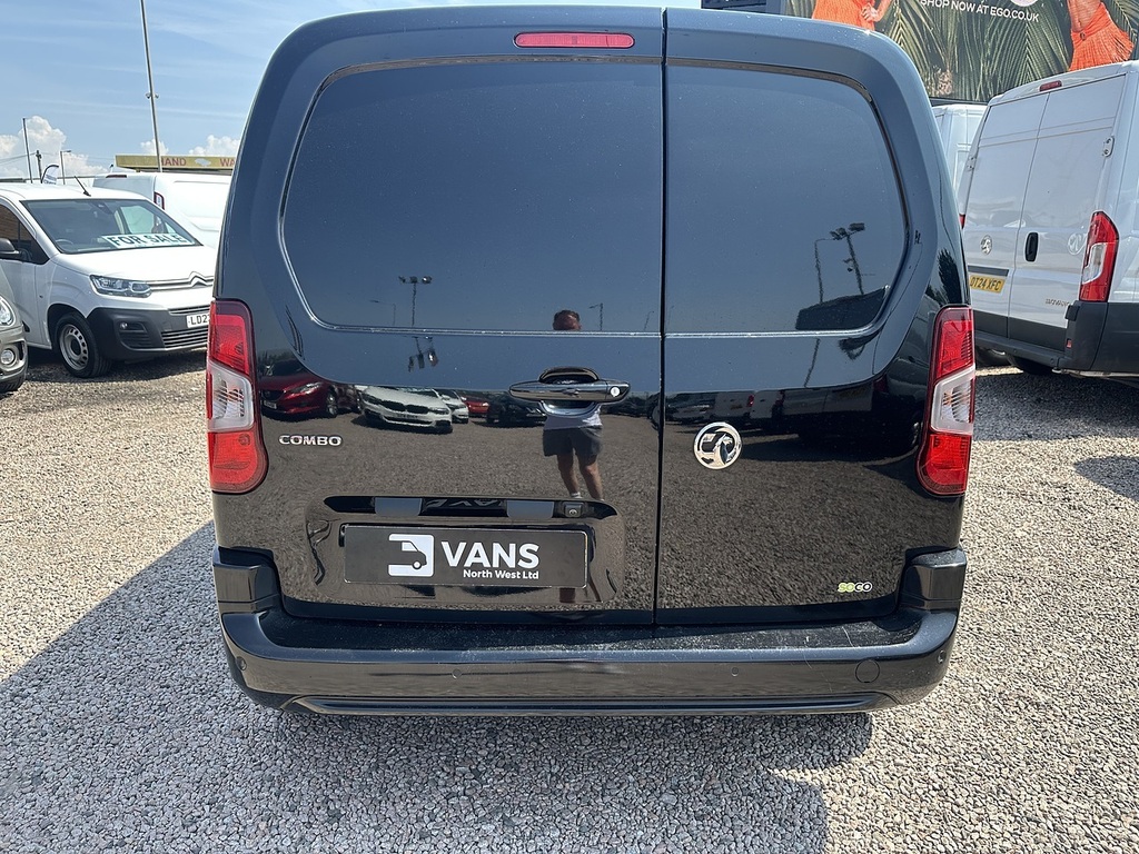 Vauxhall Combo Turbo D 2300 Pro Black #4