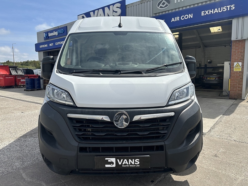 Vauxhall Movano Cdti 3500 Biturbo Edition White #2