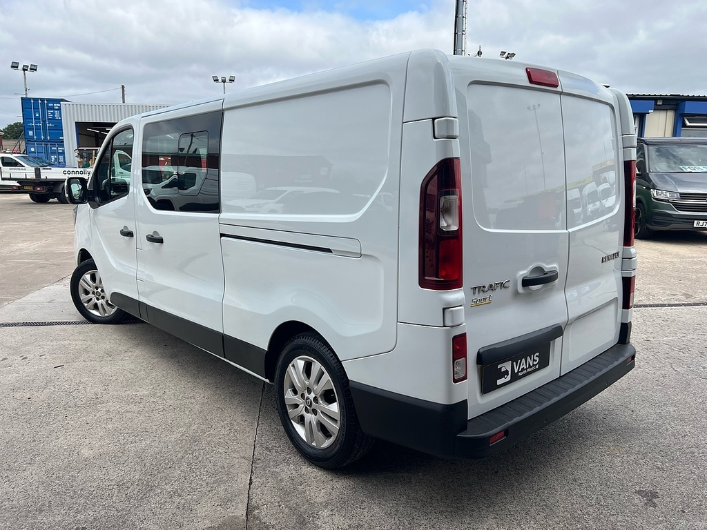 Renault Trafic Dci Blue Ll30 Sport White #3