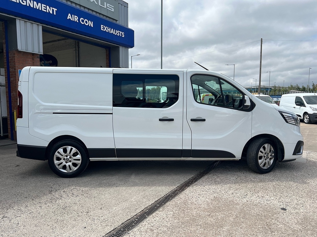 Renault Trafic Dci Blue Ll30 Sport White #2