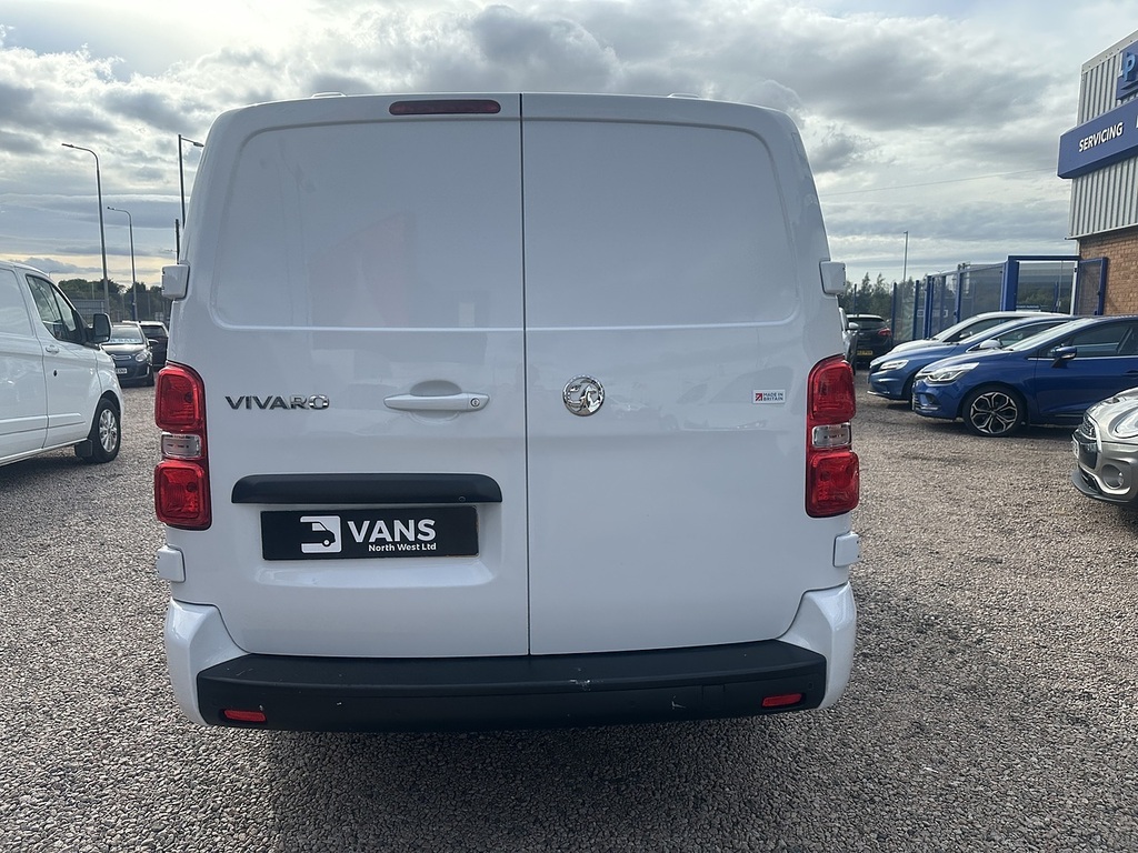 Vauxhall Vivaro Turbo D 2900 Pro White #6