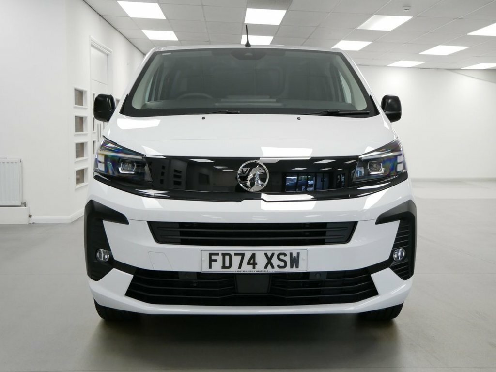 Vauxhall Vivaro 1.5L Turbo D Pro Xl Panel Van 6Dr Lw White #6