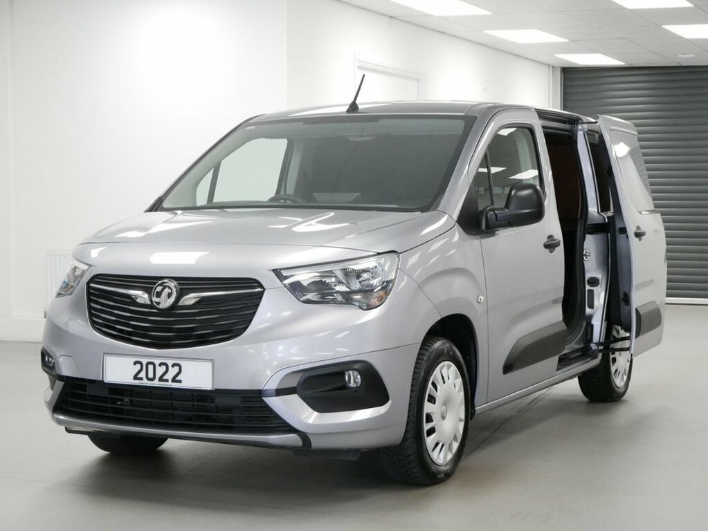 Vauxhall Combo 1.5 L 1.5 Turbo D 2300 Sportive L2 H1 Euro 6 6Dr White #26