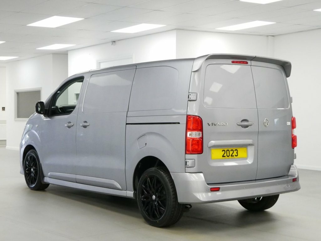 Vauxhall Vivaro 100Kw Combi L 50Kwh Estate White #9