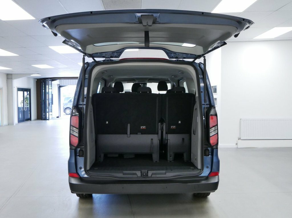Ford Tourneo Custom 2L 2.0 320 Ecoblue Zetec Minibus Double Cab Di Blue #5