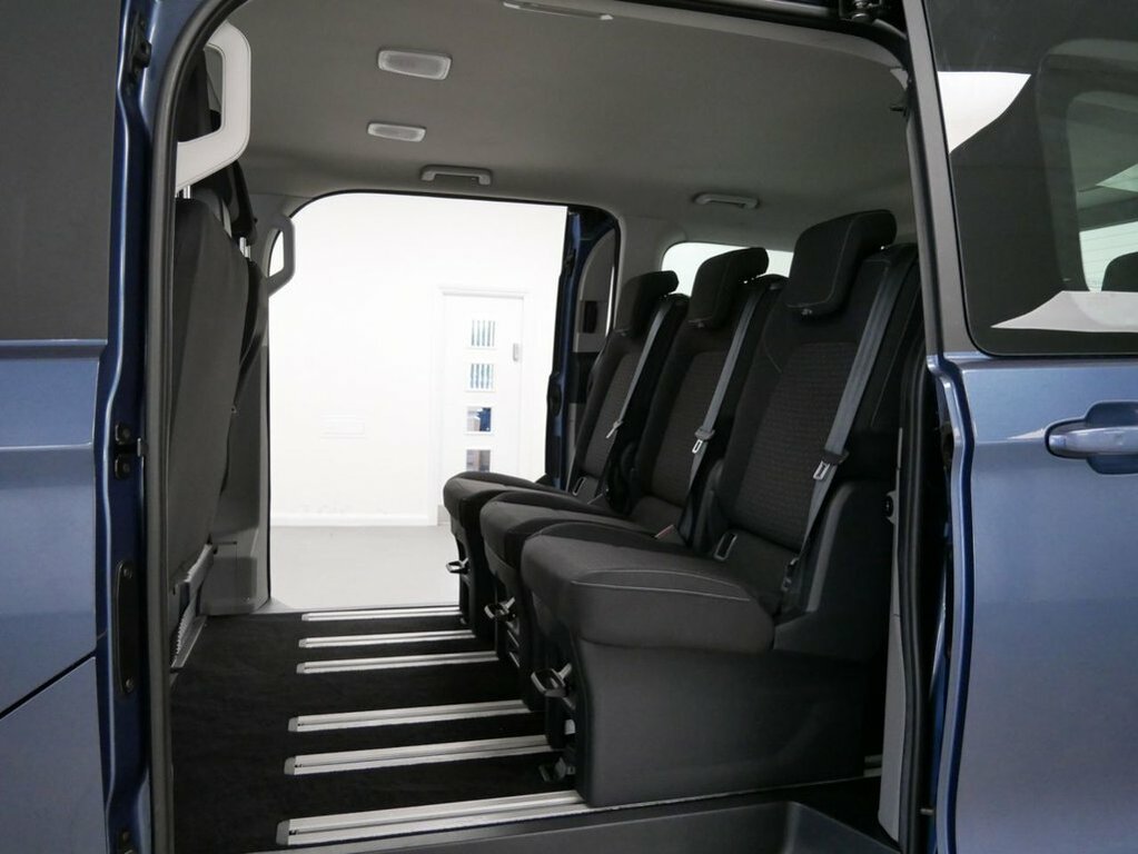 Ford Tourneo Custom 2L 2.0 320 Ecoblue Zetec Minibus Double Cab Di Blue #3