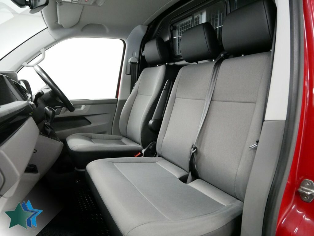 Volkswagen Transporter 2L 2.0 Bitdi T30 Highline Panel Van Dsg Red #3