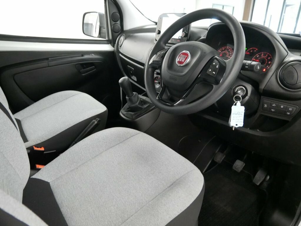 Fiat Fiorino Cargo 1.3 16V Red #15